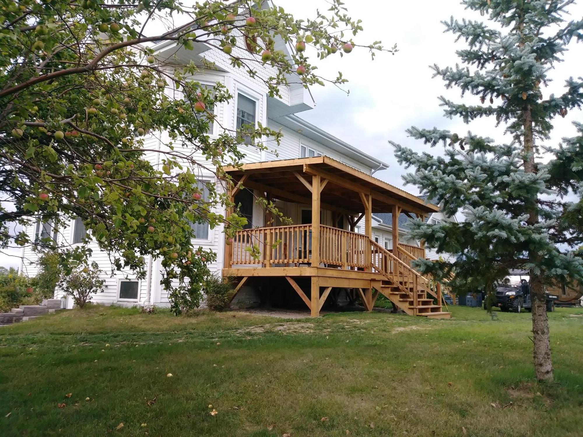Twin Peaks B&B Mindemoya Екстер'єр фото